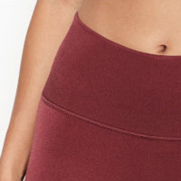 NWT XS VS Seamless High Rise 7/8 Leggings - Picture 13 of 16